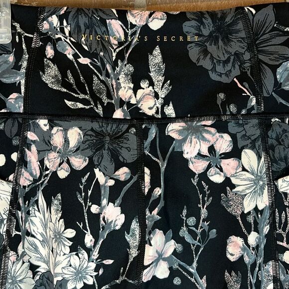 Victoria’s Secret Floral VS Leggings NWOT - Picture 5 of 10